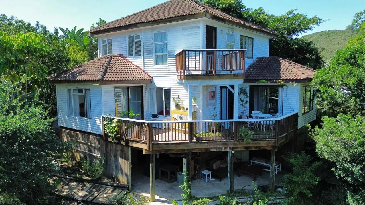 3 Bedroom House for sale in Gonubie North