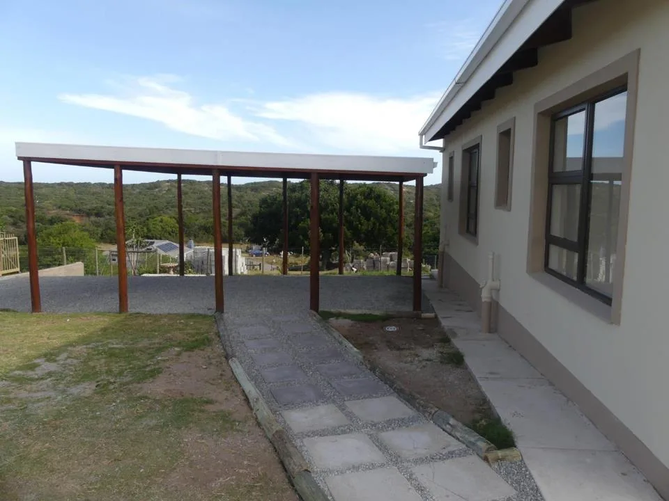 2 Bedroom House for sale in Boesmansriviermond