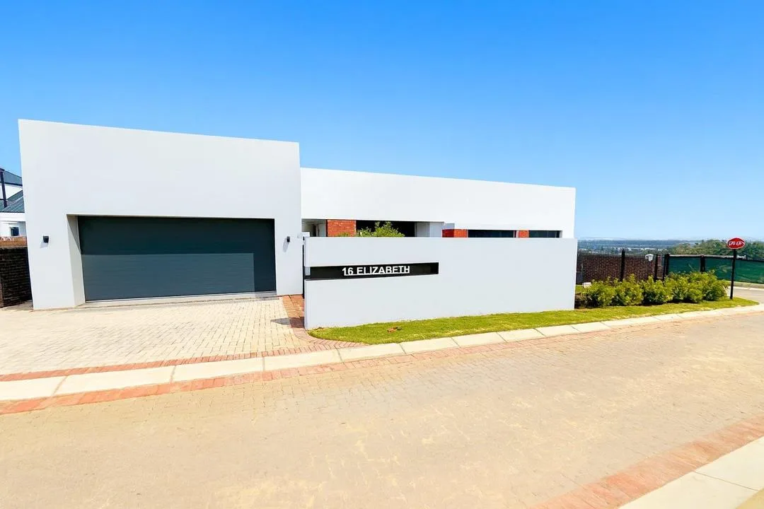 3 Bedroom House for sale in Helderzicht Eco Estate