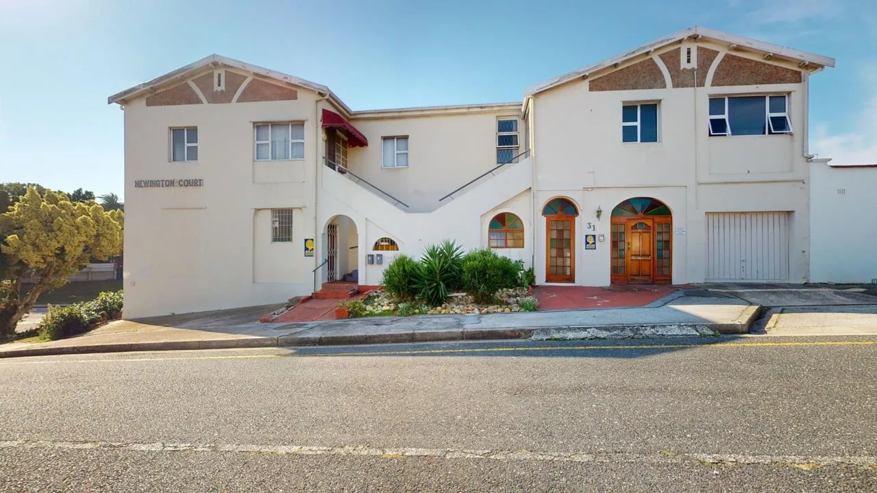 2 Bedroom Apartment / flat for sale in Richmond Hill