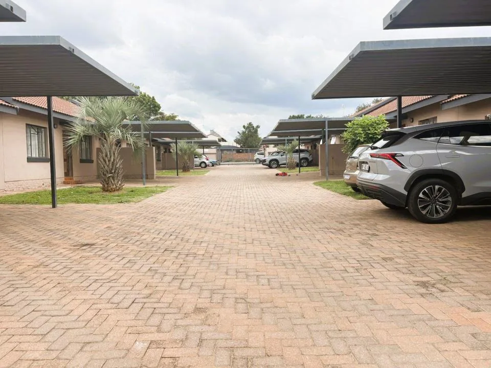 2 Bedroom Townhouse for sale in Annadale