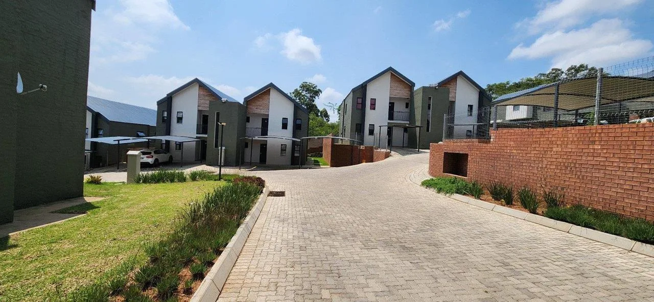 3 Bedroom Apartment / flat to rent in Stonehenge Ext 1