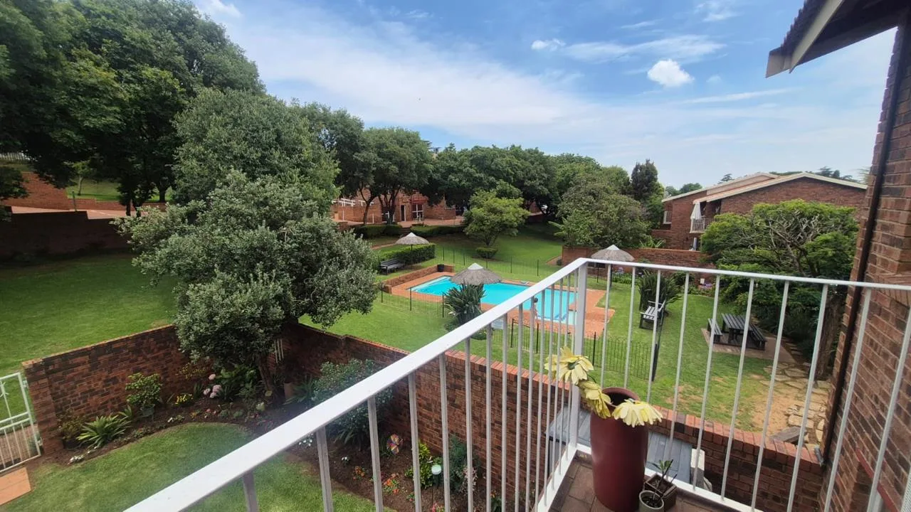 2 Bedroom Apartment / flat to rent in Northcliff