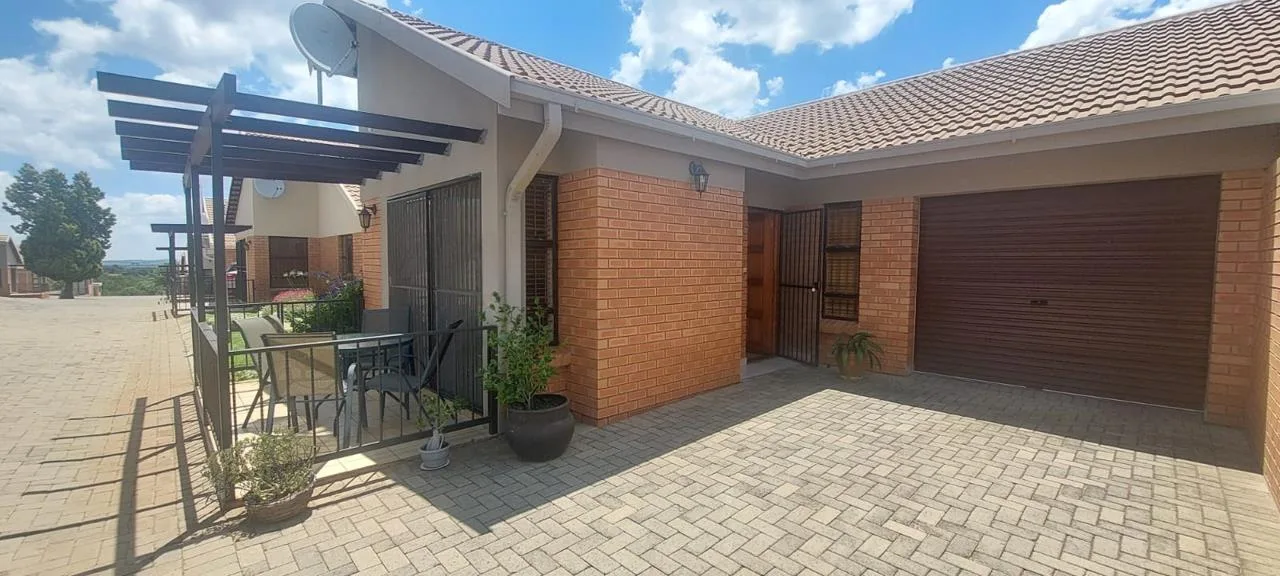 1 Bedroom Townhouse for sale in Langenhovenpark