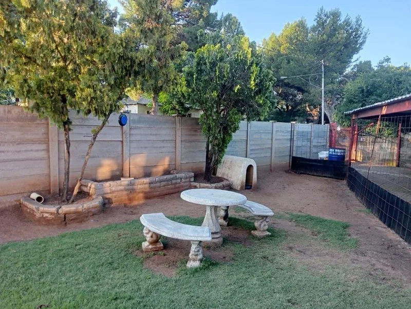 3 Bedroom House for sale in Noordhoek