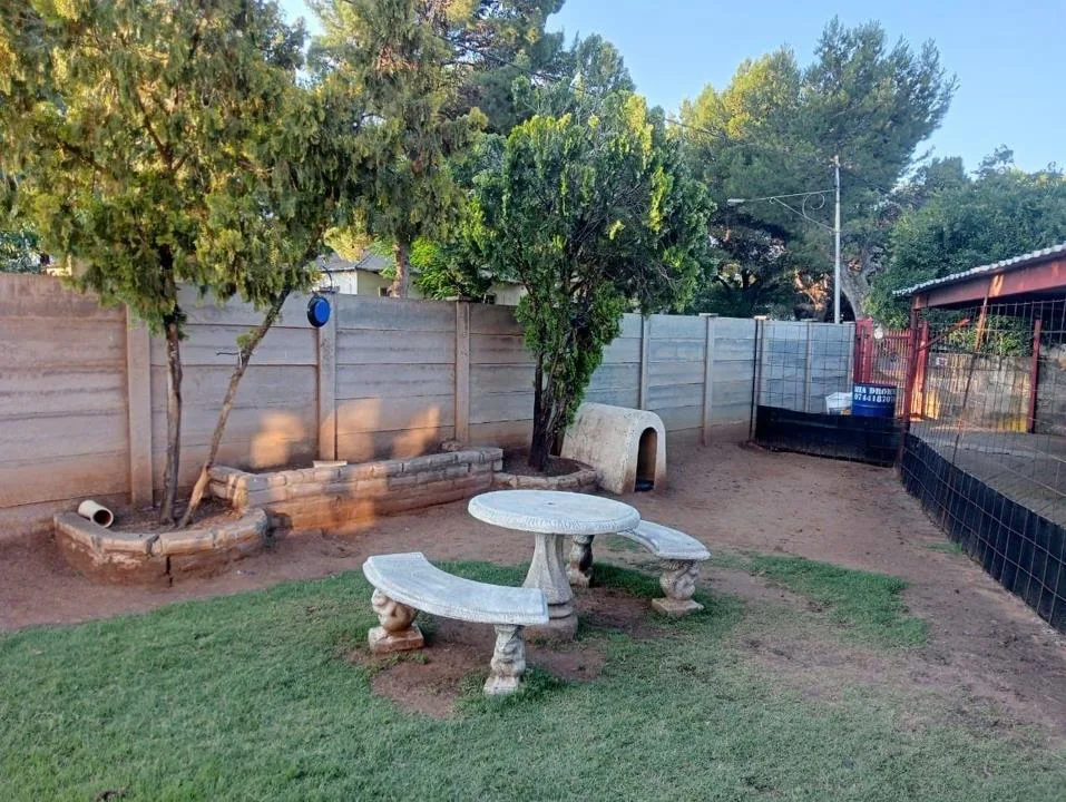 3 Bedroom House for sale in Noordhoek