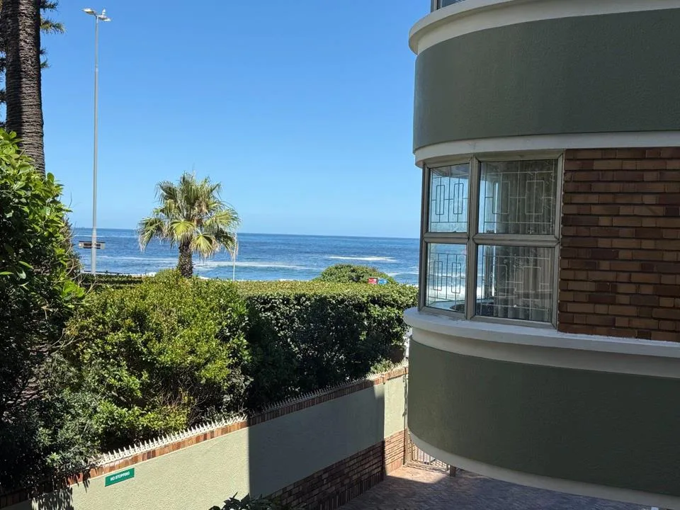 2 Bedroom Apartment / flat to rent in Sea Point