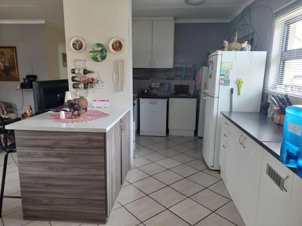 3 Bedroom House for sale in Kidds Beach
