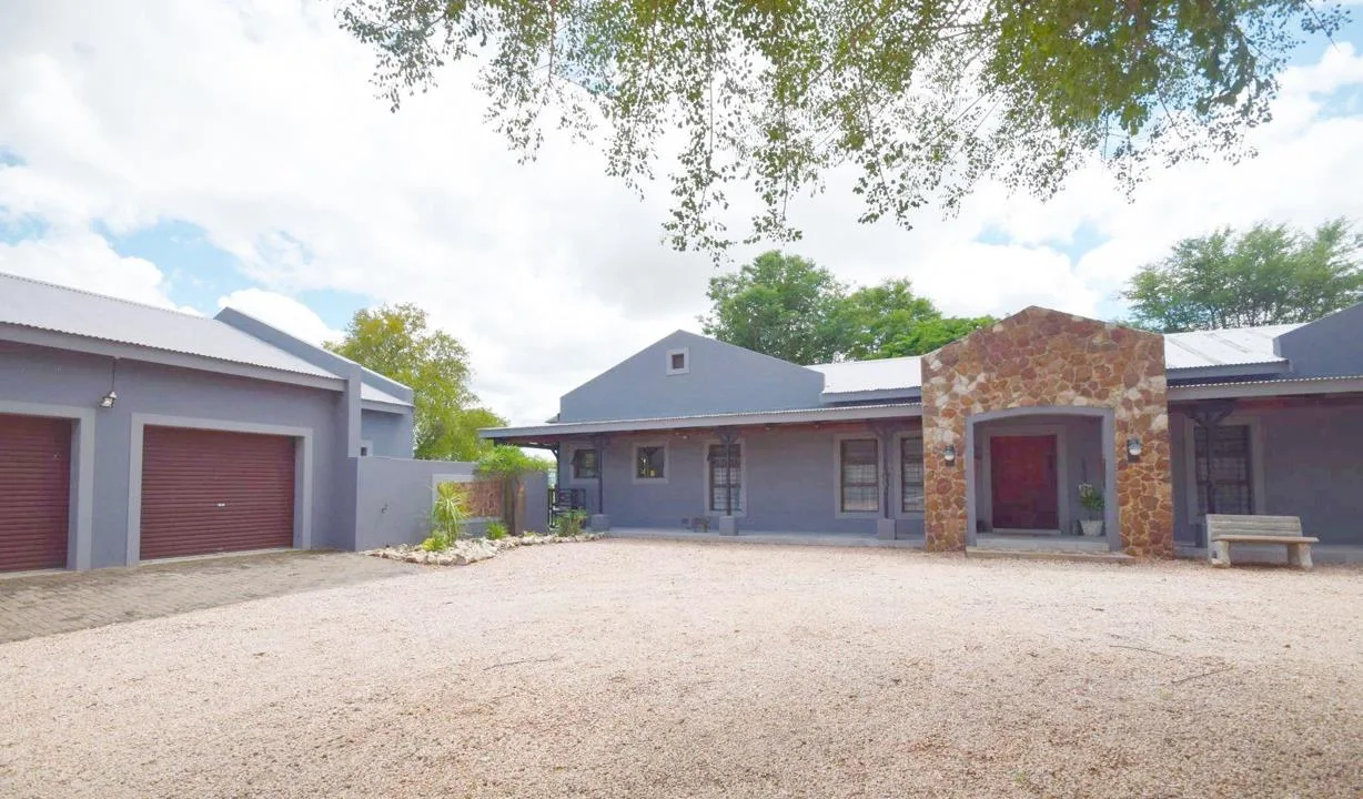 5 Bedroom House for sale in Lephalale