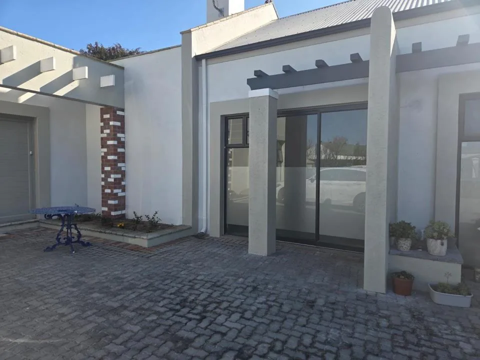 1 Bedroom Apartment / flat to rent in Long Acres Country Estate