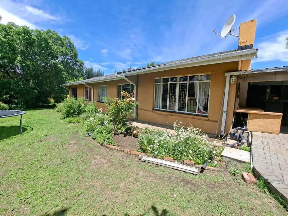 4 Bedroom House for sale in Ficksburg