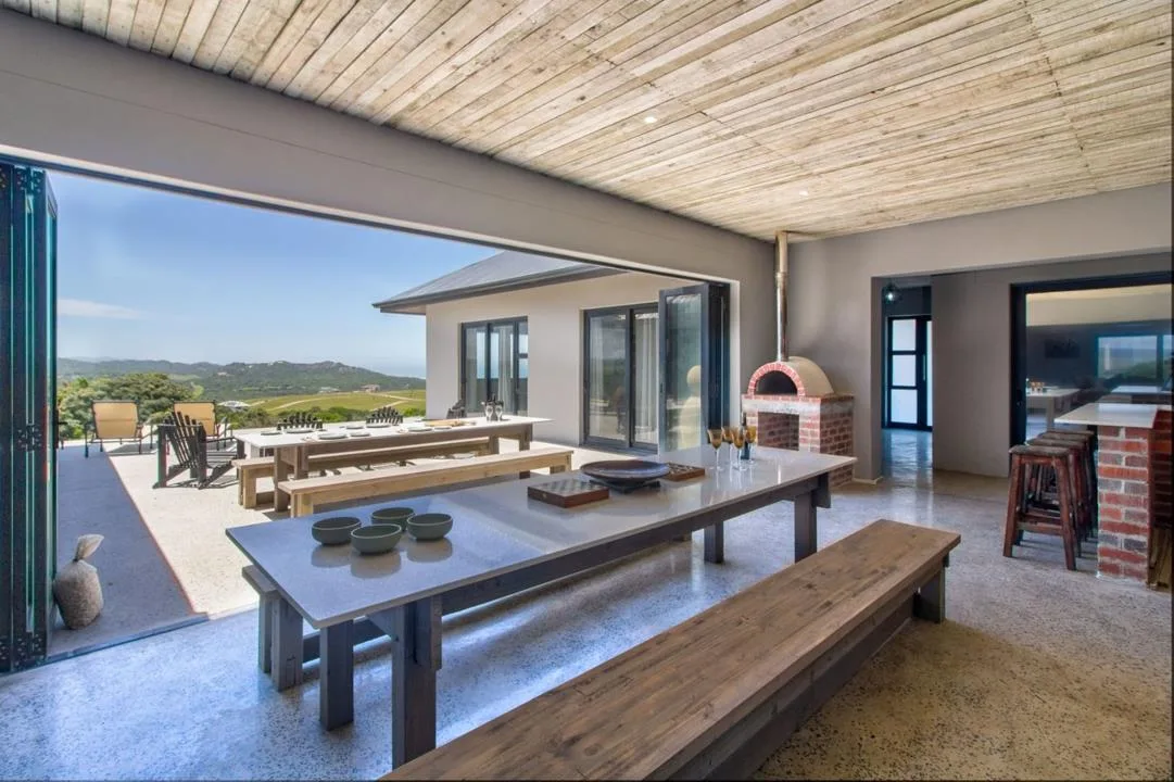4 Bedroom House for sale in Kenton On Sea Eco Estate