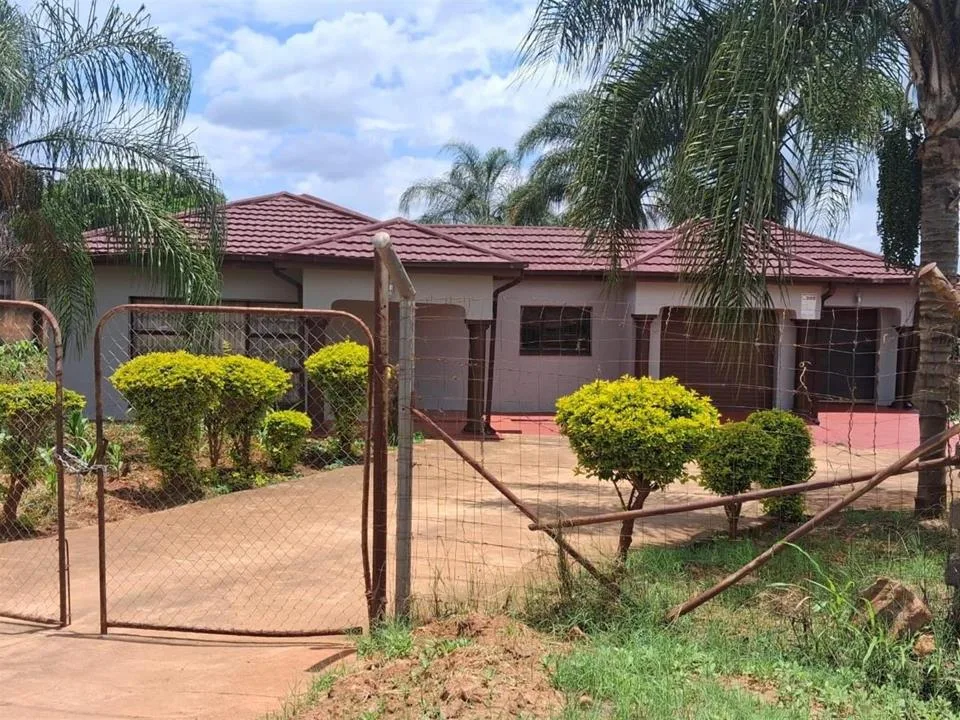 3 Bedroom House for sale in Thohoyandou