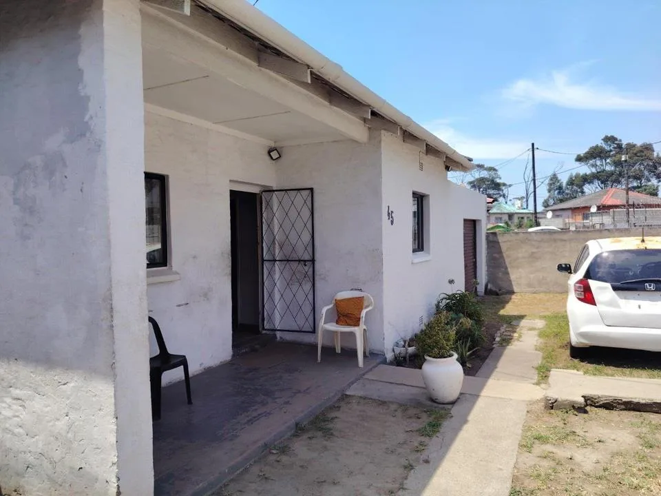 3 Bedroom House for sale in Lennox Estate