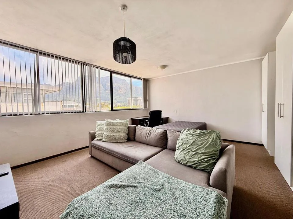 1 Bedroom Apartment / flat to rent in Claremont Upper