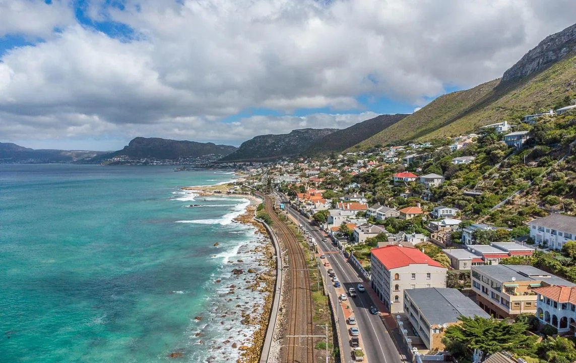 4 Bedroom House to rent in Kalk Bay