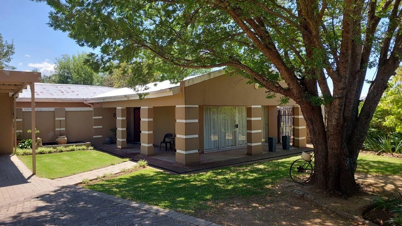 4 Bedroom House for sale in Ladybrand