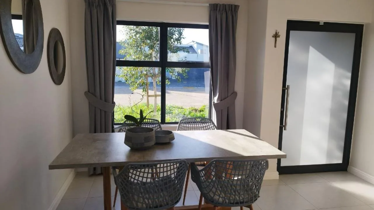 3 Bedroom House to rent in Sandown