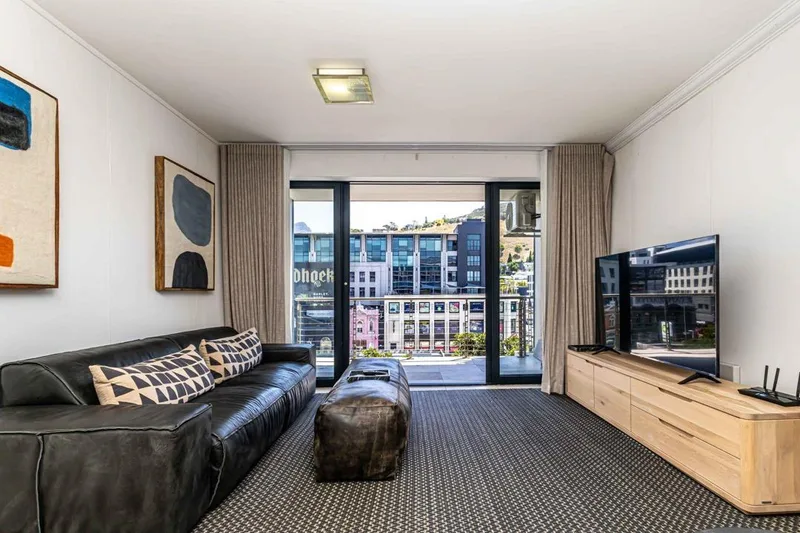 1 Bedroom Apartment / flat to rent in De Waterkant