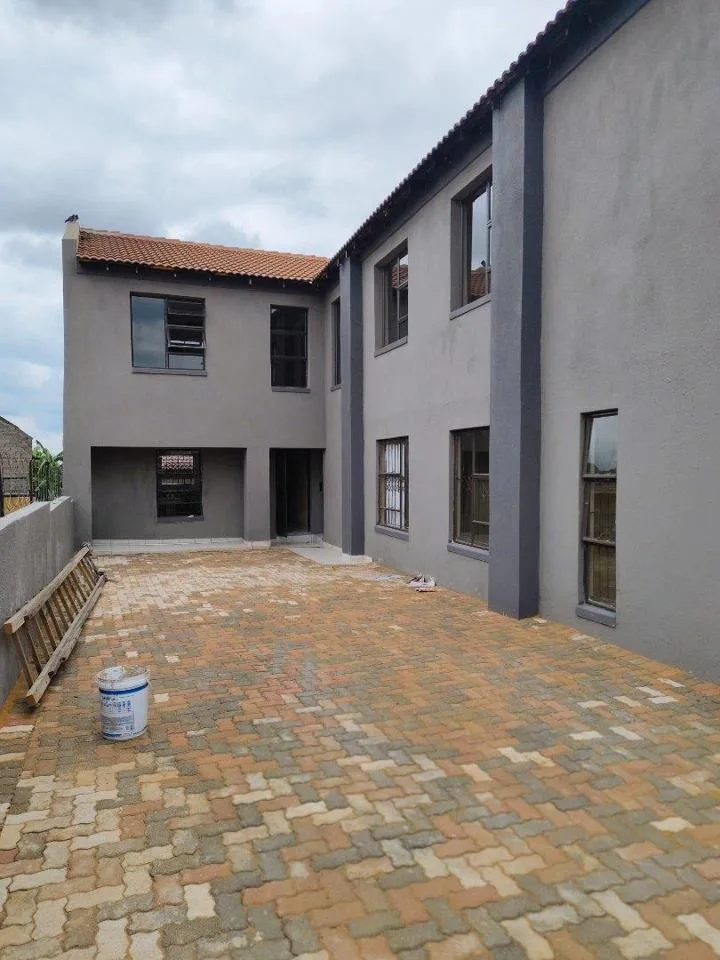 2 Bedroom Apartment / flat to rent in Birch Acres