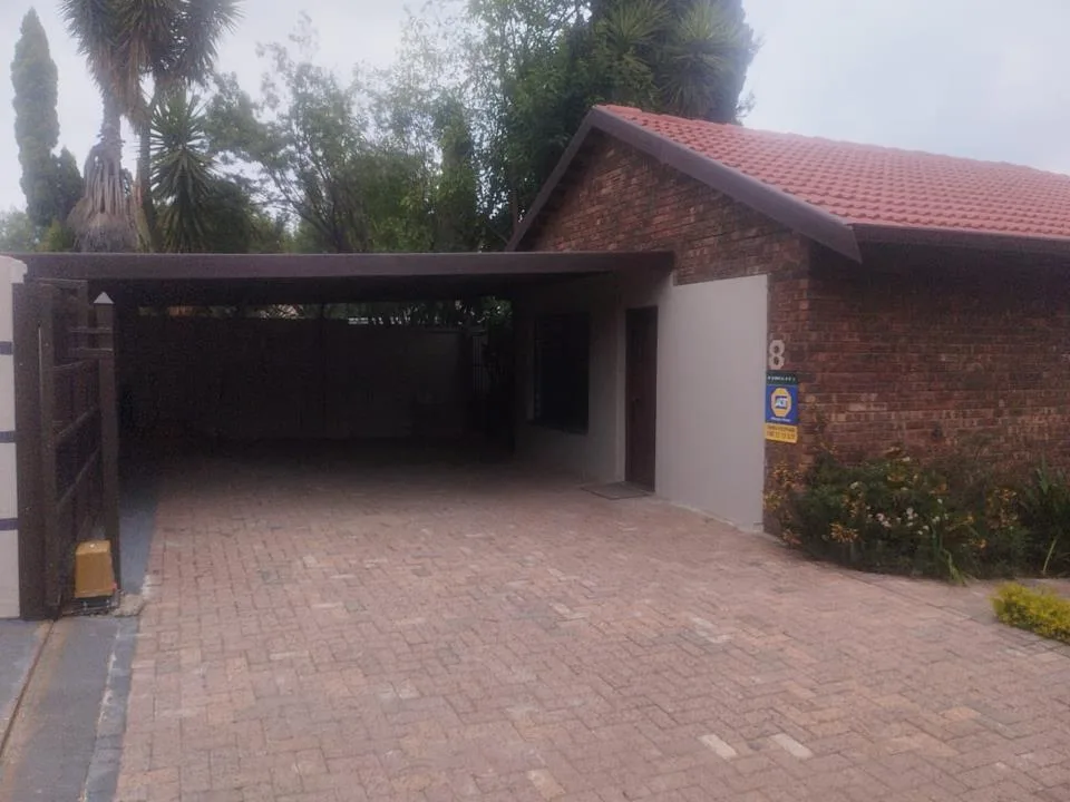 2 Bedroom Apartment / flat to rent in Hoeveld Park