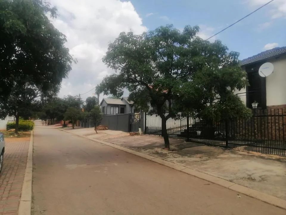 1 Bedroom Apartment / flat to rent in Mahube Valley