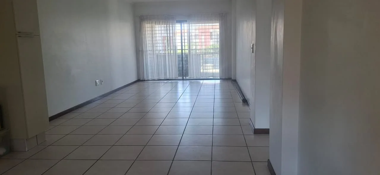 2 Bedroom Apartment / flat to rent in Fourways