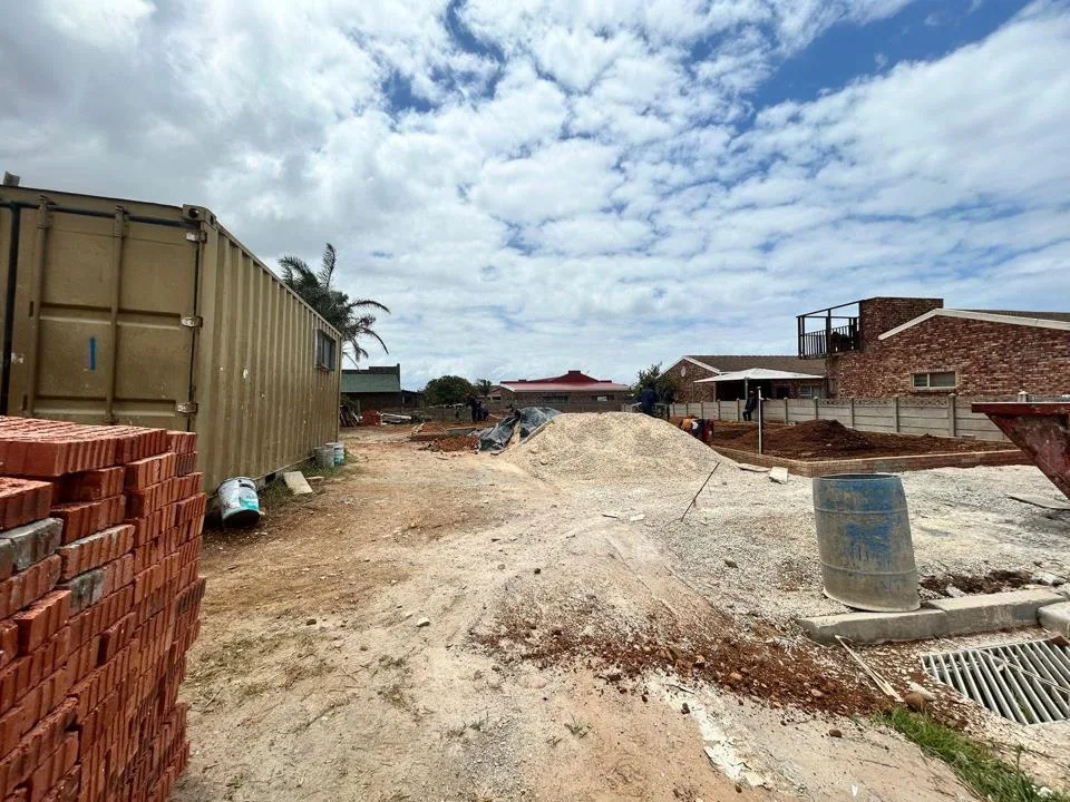 4 Bedroom House for sale in Noorsekloof