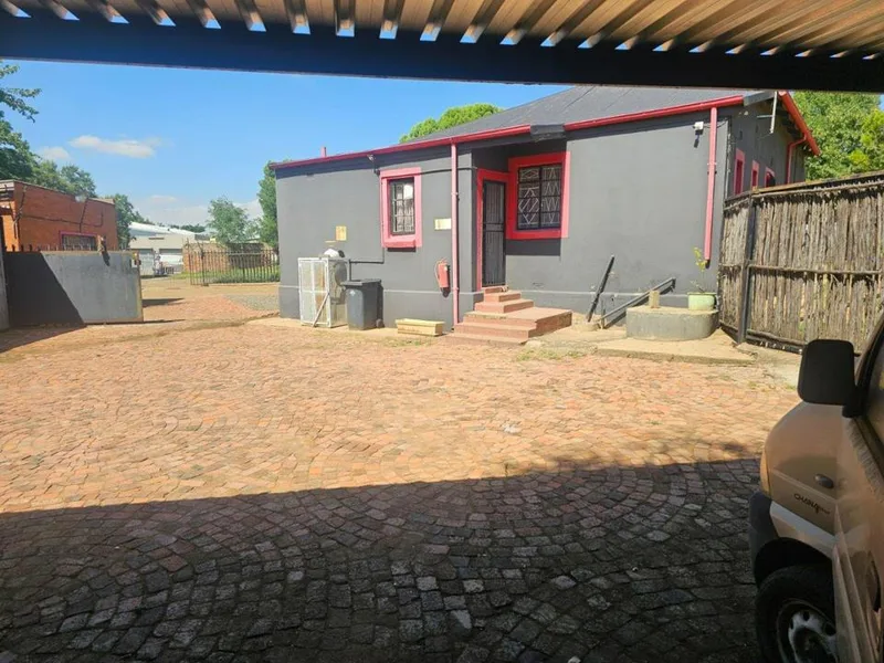 3 Bedroom House for sale in Hilton