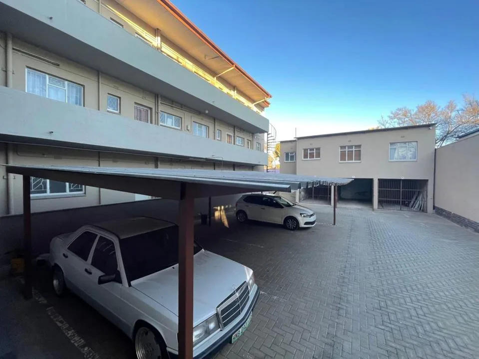 2 Bedroom Apartment / flat for sale in Park West