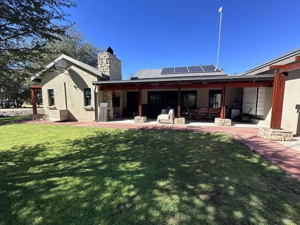 4 Bedroom House for sale in Kathu