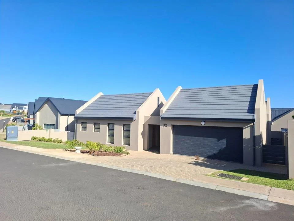 3 Bedroom House to rent in Outeniquasbosch
