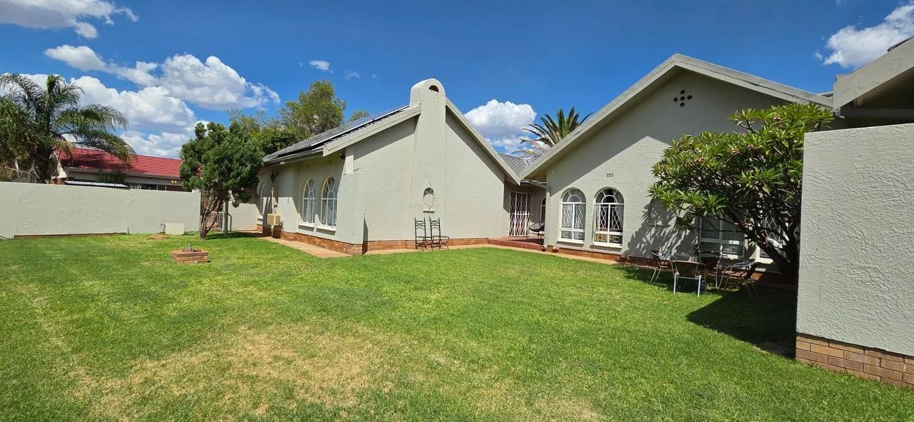 4 Bedroom House for sale in Hillcrest