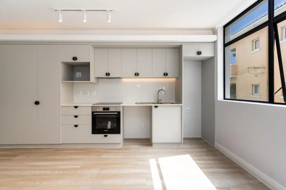 0.5 Bedroom Apartment / flat to rent in Vredehoek