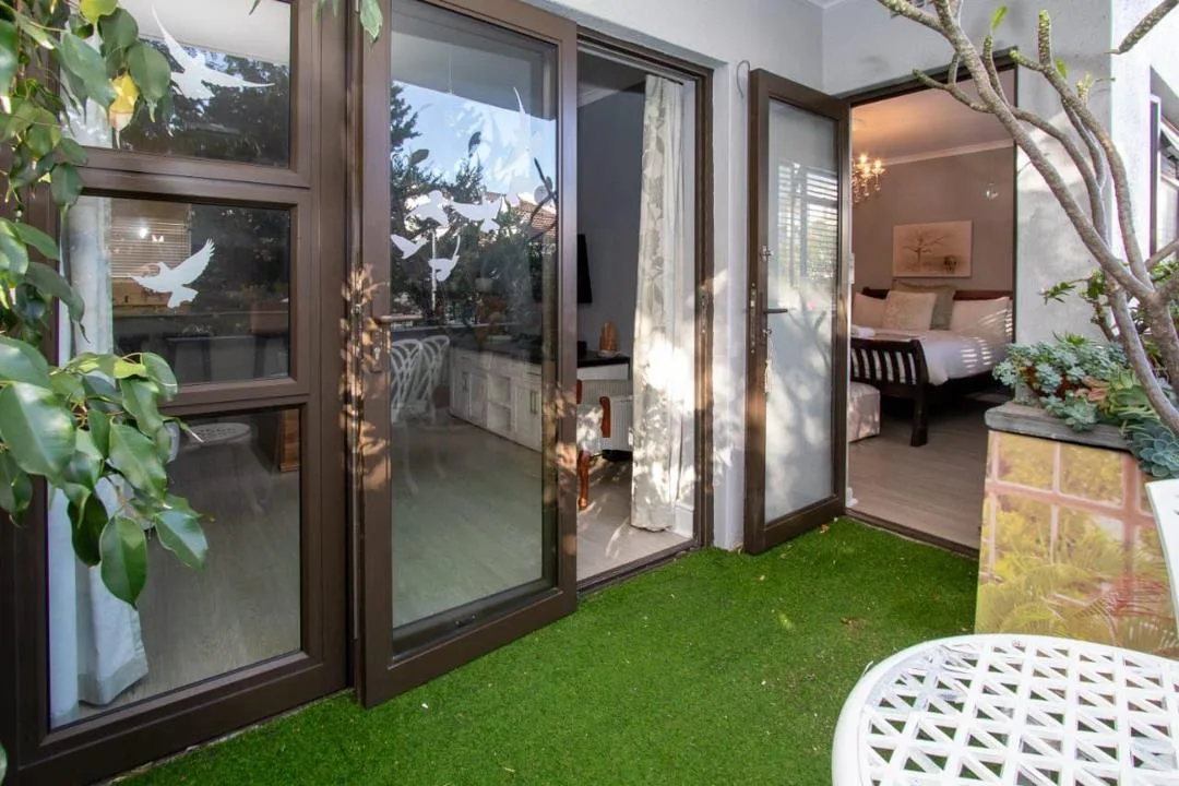 1 Bedroom Apartment / flat to rent in Three Anchor Bay