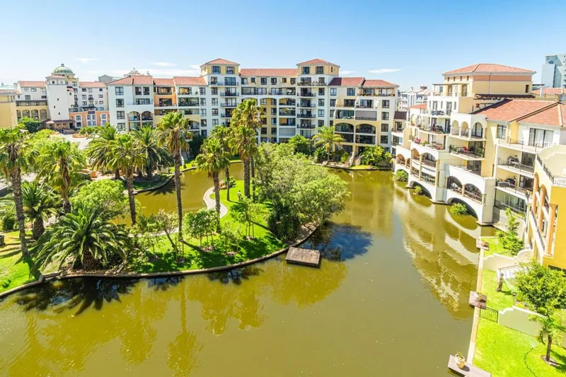 3 Bedroom Apartment / flat to rent in Century City