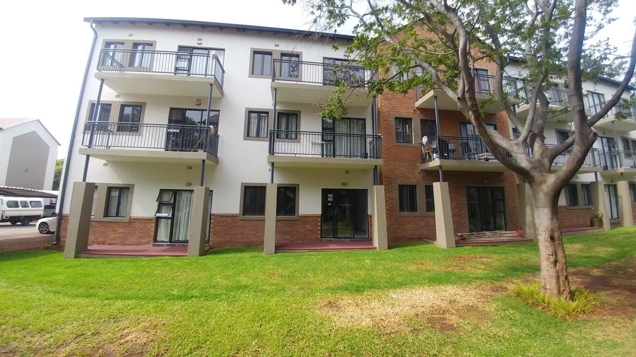 2 Bedroom Townhouse to rent in Montana