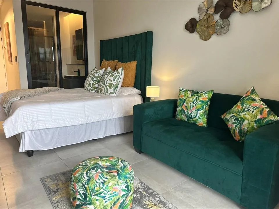 1 Bedroom Apartment / flat to rent in Waterfall
