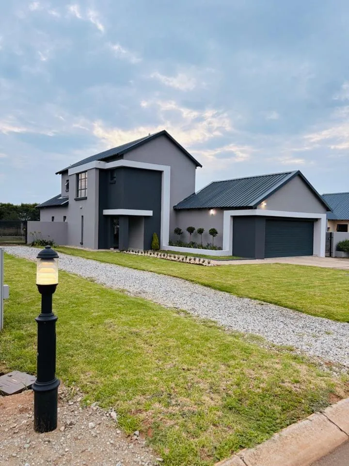 4 Bedroom House to rent in La Camargue Private Country Estate