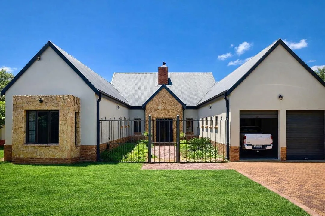 4 Bedroom House for sale in Euphoria Golf Estate