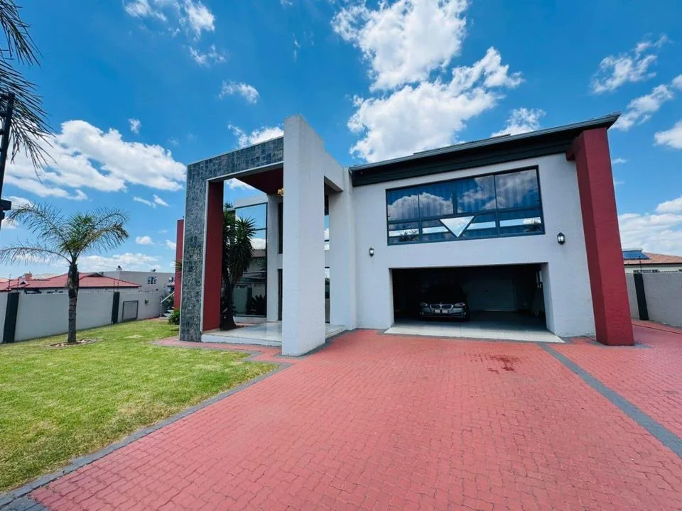 3 Bedroom House to rent in Aerorand