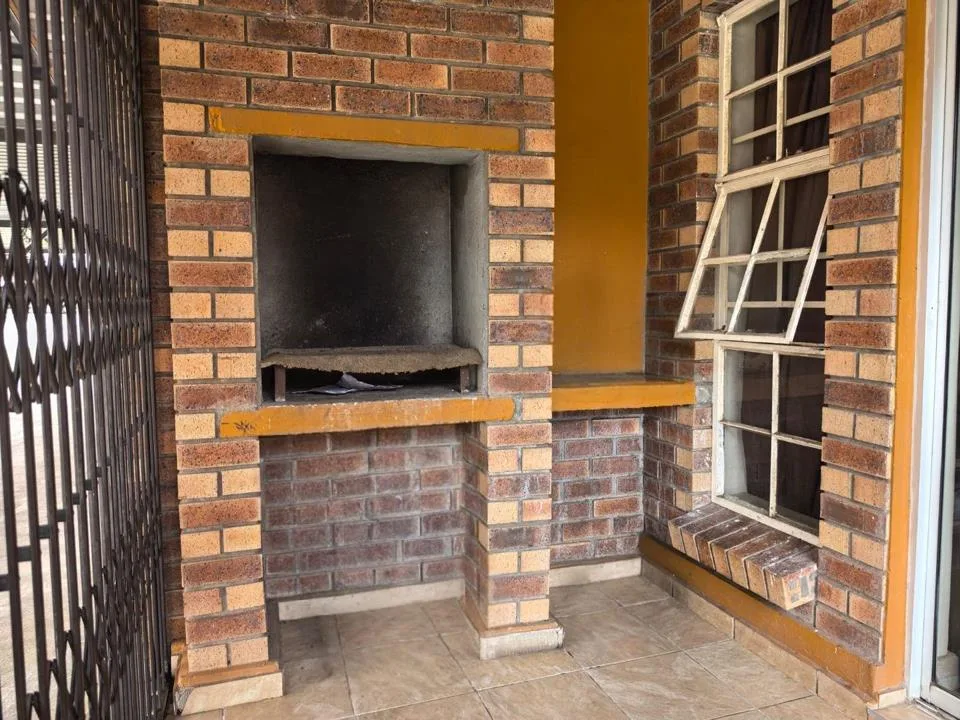 3 Bedroom Apartment / flat for sale in Waterval East