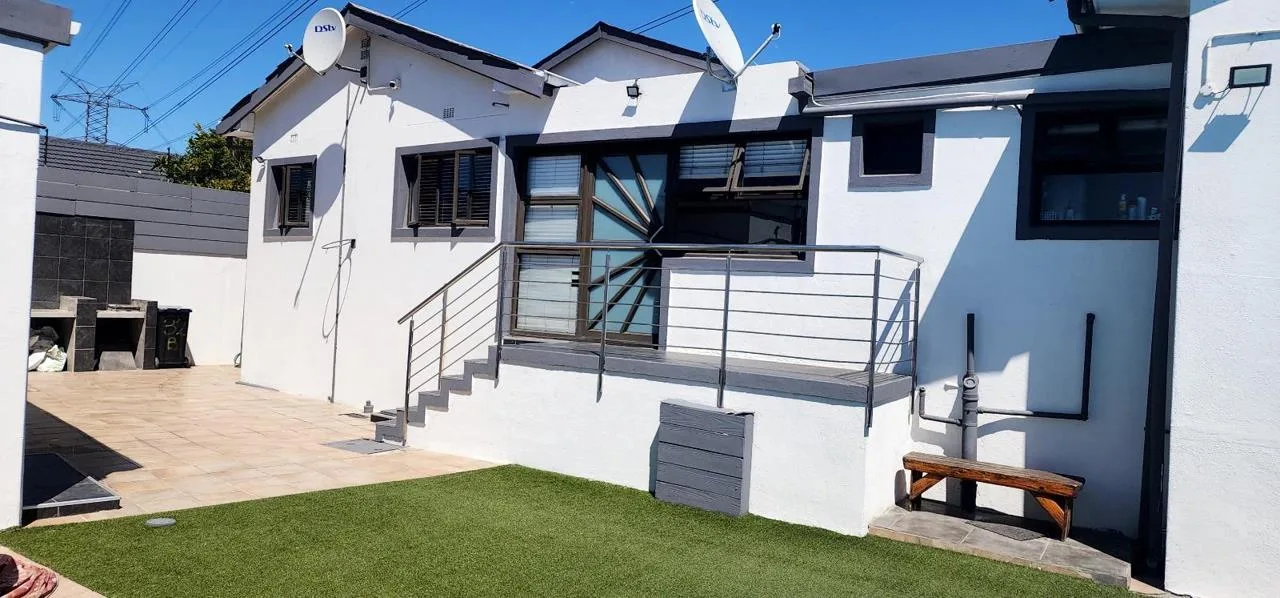 2 Bedroom Apartment / flat to rent in Newfields