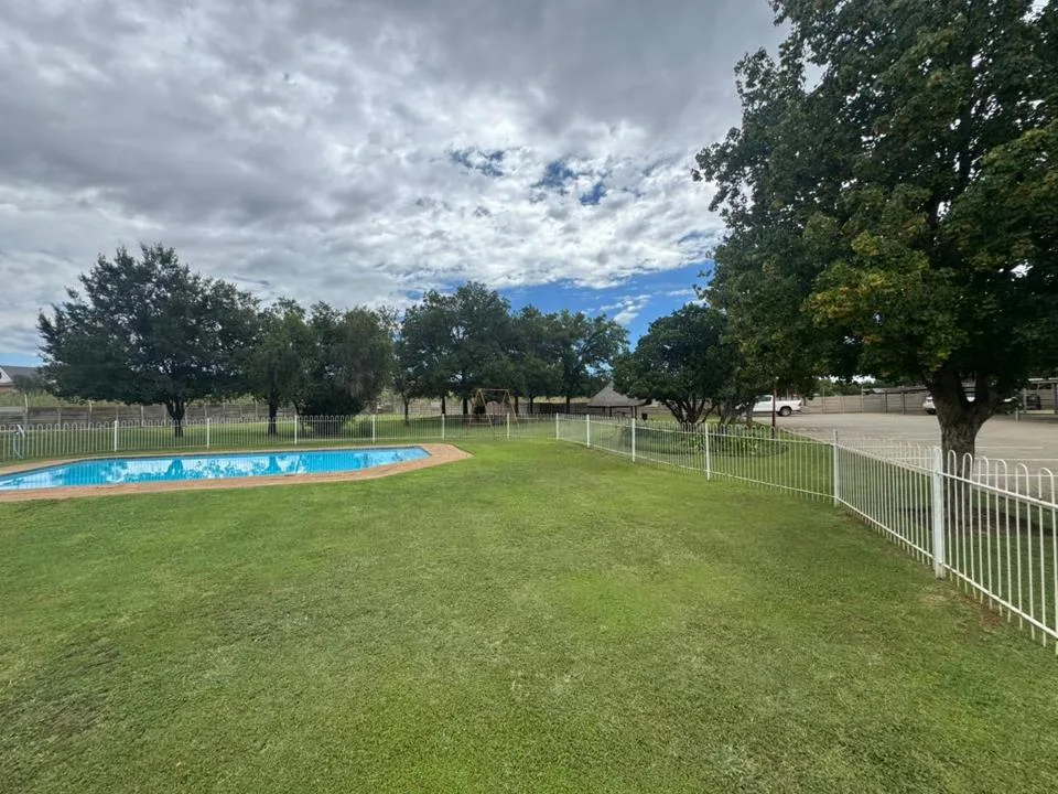 2 Bedroom Apartment / flat for sale in Van Der Hoff Park