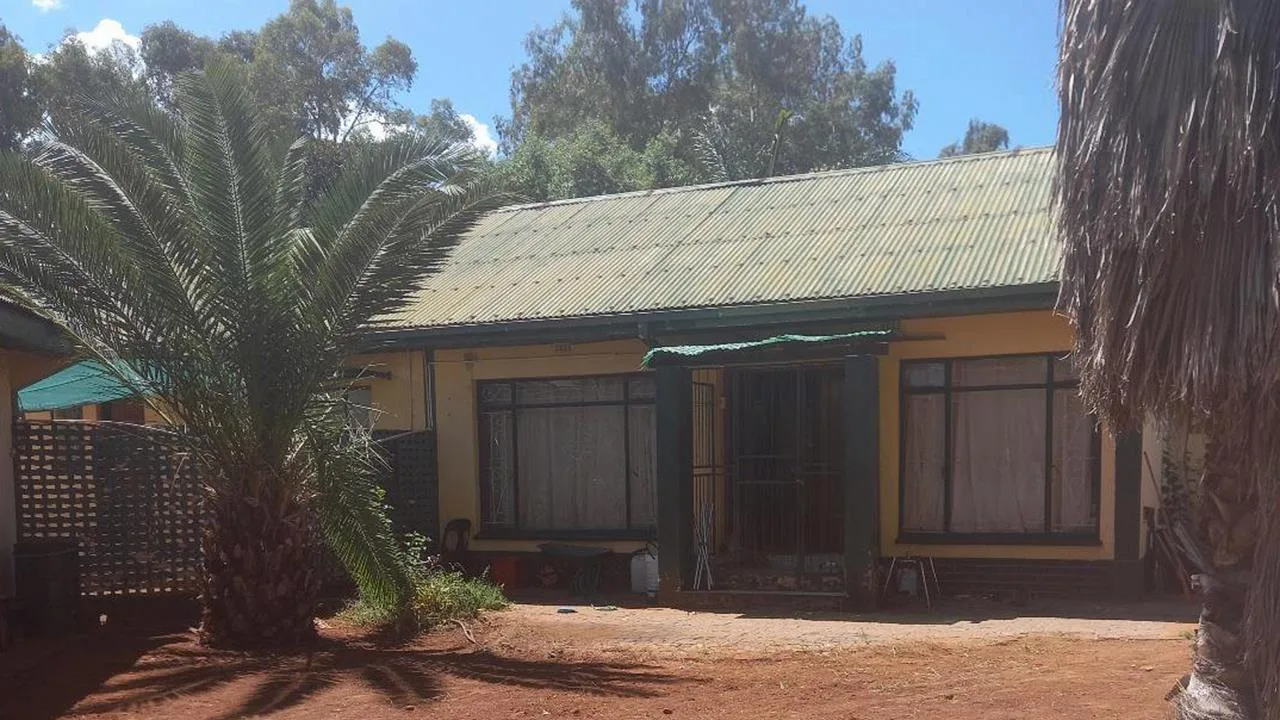 4 Bedroom House for sale in Hartswater