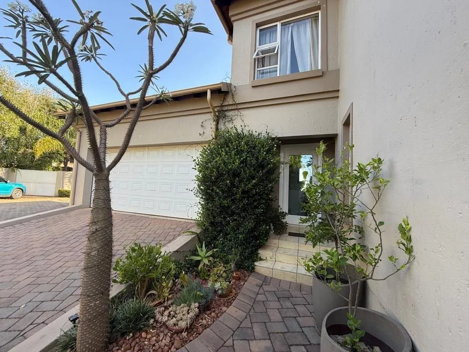 4 Bedroom House to rent in Midstream Estate