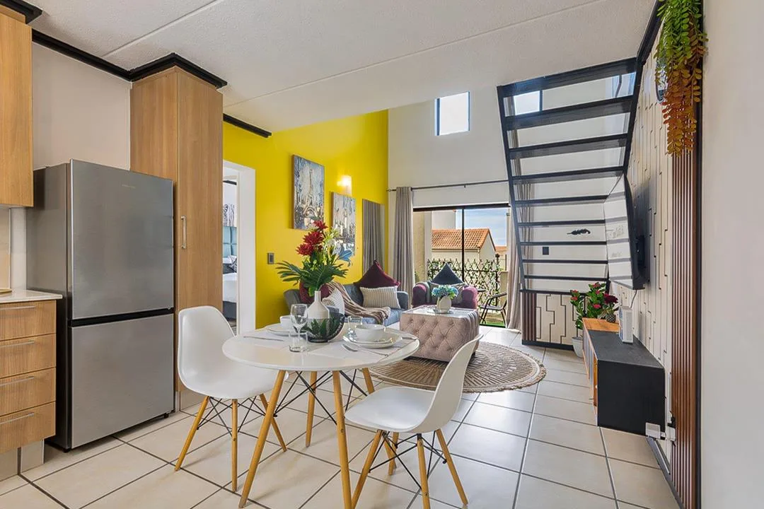 2 Bedroom Apartment / flat to rent in Paulshof