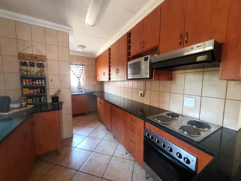 3 Bedroom Townhouse for sale in Lydenburg