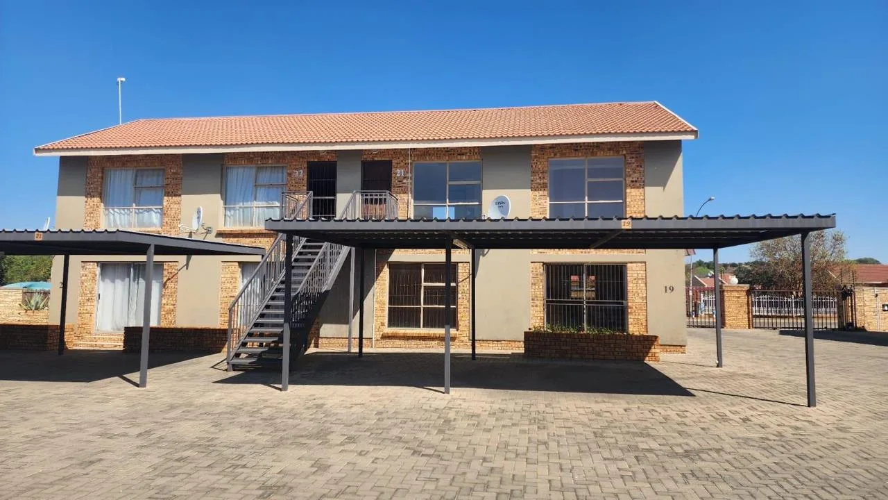 2 Bedroom Apartment / flat for sale in Pellissier