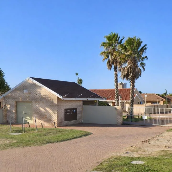 2 Bedroom Townhouse for sale in Summerstrand